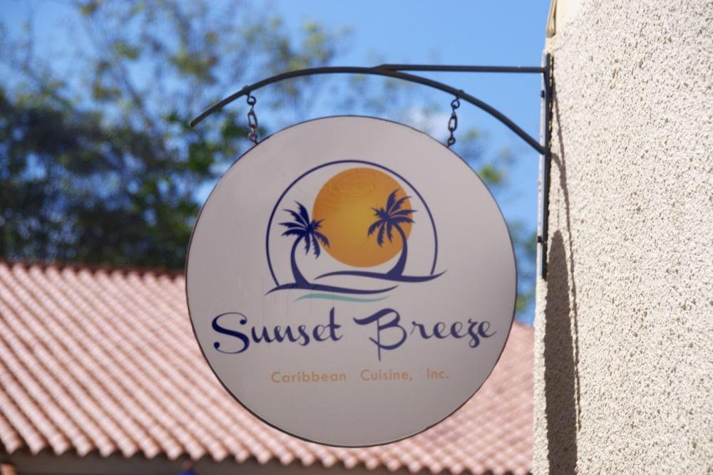 Park Royal Homestay Club Cala Puerto Rico Умакао Экстерьер фото