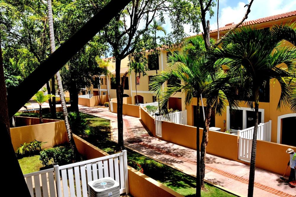 Park Royal Homestay Club Cala Puerto Rico Умакао Экстерьер фото