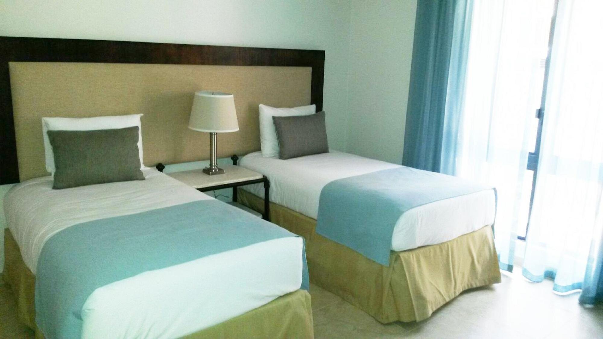 Park Royal Homestay Club Cala Puerto Rico Умакао Экстерьер фото