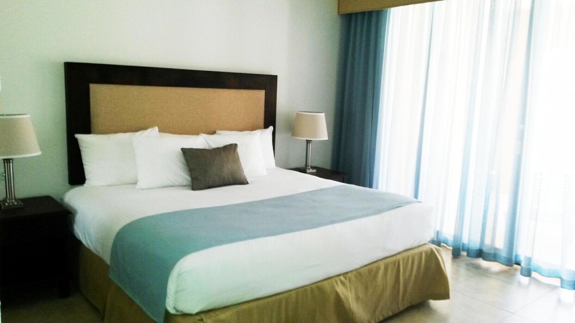 Park Royal Homestay Club Cala Puerto Rico Умакао Экстерьер фото